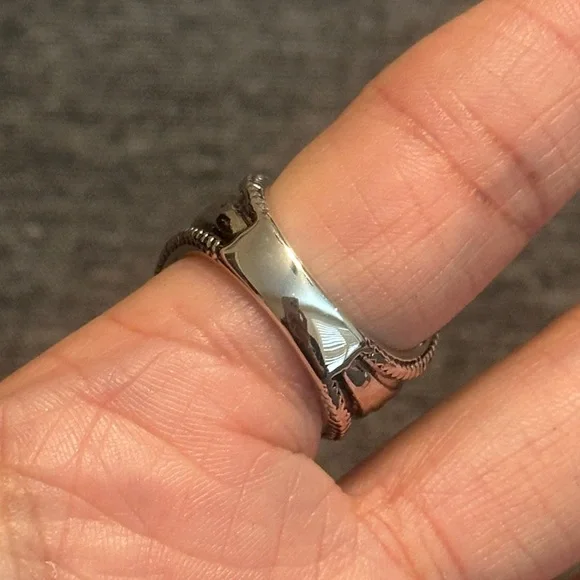 Textured Silver-Tone Double Rope Infinity Knot Statement Ring, Sz 8 - Picture 4 of 7